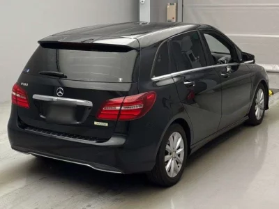 Mercedes-Benz B CLASS