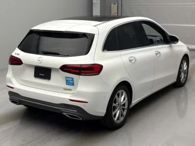 Mercedes-Benz B CLASS
