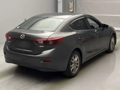 Mazda AXELA  с аукциона в Японии