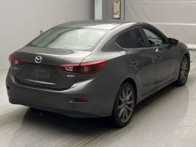 Mazda AXELA  с аукциона в Японии