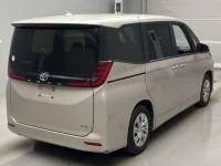 Toyota NOAH лот № 264 оценка RA  с аукциона в Японии 1
