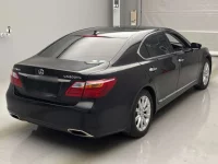 Lexus LS лот № 10063 оценка 4  с аукциона в Японии 1