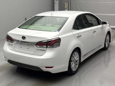 Lexus HS