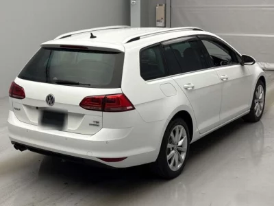 Volkswagen GOLF VARIANT