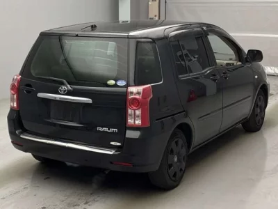 Toyota RAUM