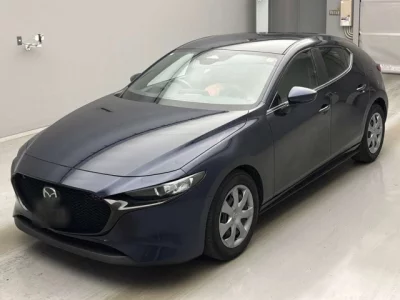 Mazda MAZDA3  с аукциона в Японии