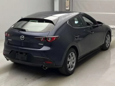 Mazda MAZDA3  с аукциона в Японии
