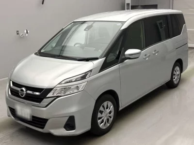 Nissan SERENA  с аукциона в Японии
