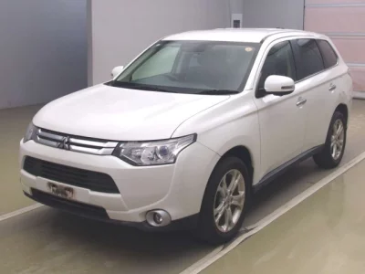 Mitsubishi OUTLANDER  с аукциона в Японии