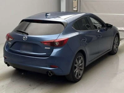 Mazda AXELA  с аукциона в Японии