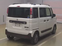 Suzuki SPACIA GEAR лот № 73028 оценка 3.5  с аукциона в Японии 1