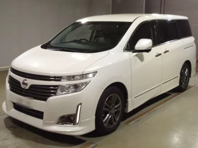 Nissan ELGRAND  с аукциона в Японии
