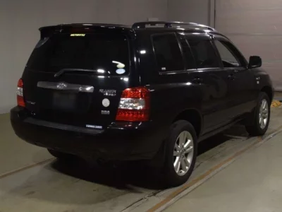 Toyota KLUGER  с аукциона в Японии