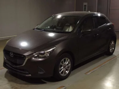 Mazda DEMIO  с аукциона в Японии