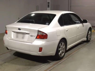 Subaru LEGACY B4