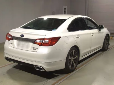 Subaru LEGACY B4