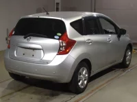 Nissan NOTE лот № 2204 оценка 4  с аукциона в Японии 1