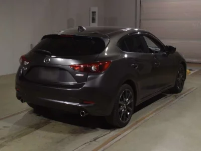 Mazda AXELA  с аукциона в Японии