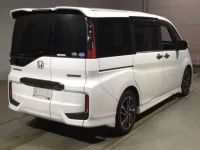 Honda STEP WAGON лот № 2264 оценка 4.5  с аукциона в Японии 1