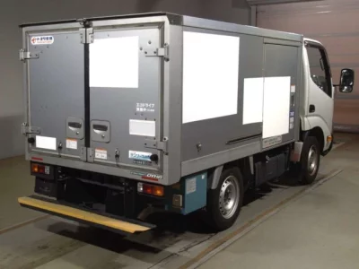 Toyota DYNA  с аукциона в Японии