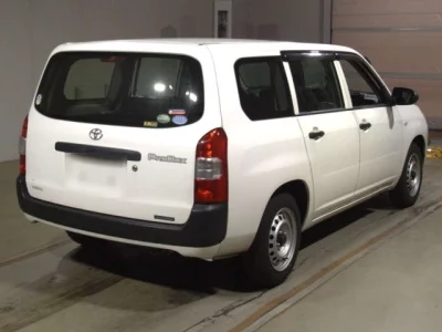 Toyota PROBOX  с аукциона в Японии