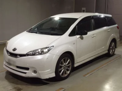 Toyota WISH  с аукциона в Японии