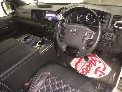Toyota HIACE VAN  с аукциона в Японии