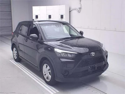 Toyota RAIZE  с аукциона в Японии