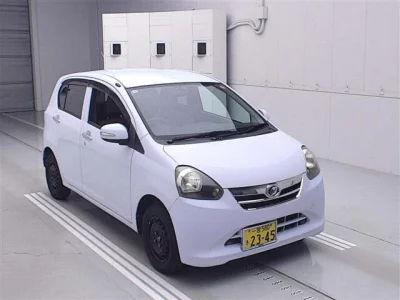 Daihatsu MIRA E S