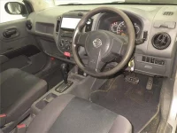 Nissan AD лот № 70120 оценка 3  с аукциона в Японии 2