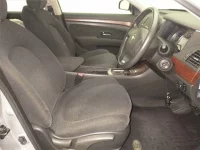 Nissan SYLPHY лот № 70263 оценка R  с аукциона в Японии 4