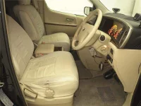 Nissan ELGRAND лот № 70351 оценка 3.5  с аукциона в Японии 4