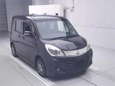 Mitsubishi DELICA D2