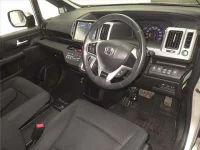 Honda STEP WAGON лот № 70383 оценка 3  с аукциона в Японии 2