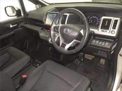 Honda STEP WAGON  с аукциона в Японии