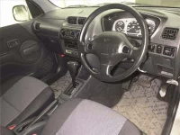Daihatsu TERIOS KID лот № 70227 оценка 3  с аукциона в Японии 2