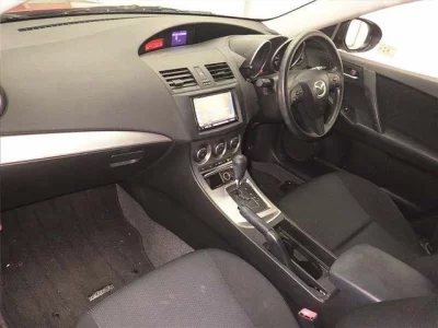 Mazda AXELA  с аукциона в Японии