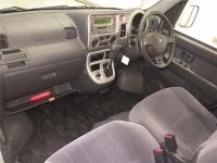 Daihatsu Atrai Wagon лот № 70110 оценка 3.5  с аукциона в Японии 3