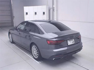 Audi A4  с аукциона в Японии