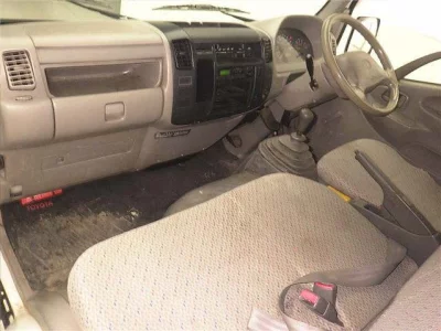 Toyota DYNA  с аукциона в Японии