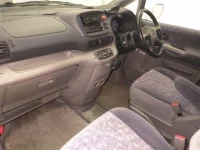 Nissan SERENA лот № 70427 оценка 3.5  с аукциона в Японии 3
