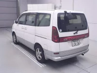 Nissan SERENA лот № 70427 оценка 3.5  с аукциона в Японии 1
