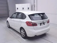 BMW 2-Series лот № 70430 оценка 4  с аукциона в Японии 1