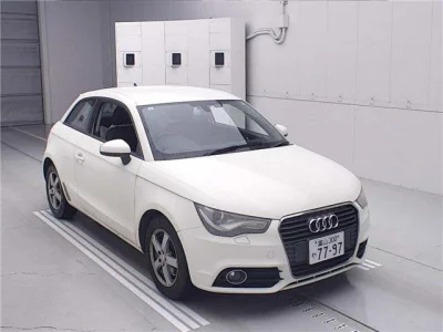 Audi A1  с аукциона в Японии