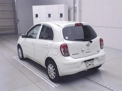 Nissan MARCH  с аукциона в Японии