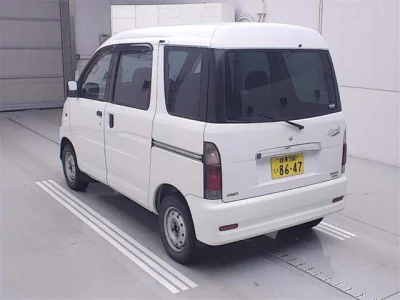 Daihatsu Atrai Wagon  с аукциона в Японии
