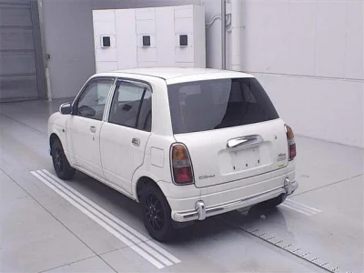 Daihatsu MIRA
