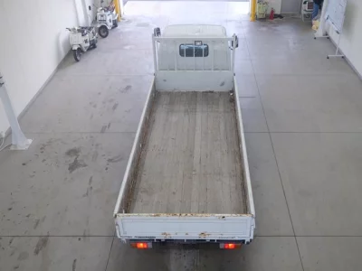 Toyota DYNA  с аукциона в Японии