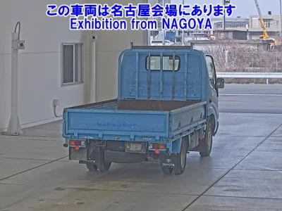 Toyota DYNA  с аукциона в Японии