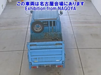 Toyota DYNA  с аукциона в Японии